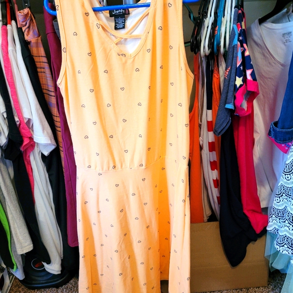 Girl's summer dress